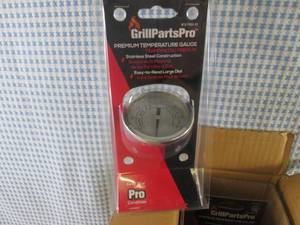 lot 129 image: (RM4) Case of 6 Grill Parts Pro Pre...