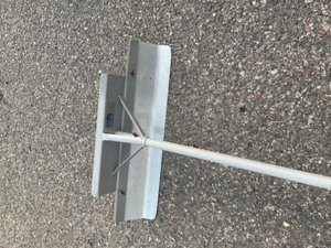 lot 30 image: Roof Rake