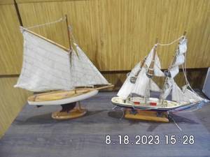 lot 61 image: 2 Sailships