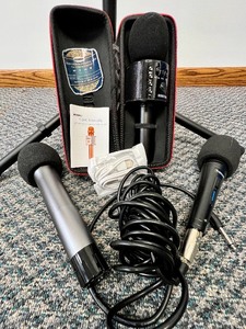 lot 33 image: No Brand Microphone Stand with BONAOK Q37 Wireless and TONOR Dynamic KARAOKE Microphones