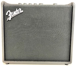 lot 49 image: FENDER MUSTANG LT25 Combo AMP