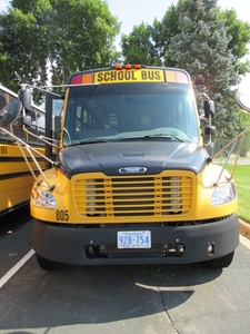 lot 805 image: 2009 THOMAS 77 PASSENGER SCHOOL BUS