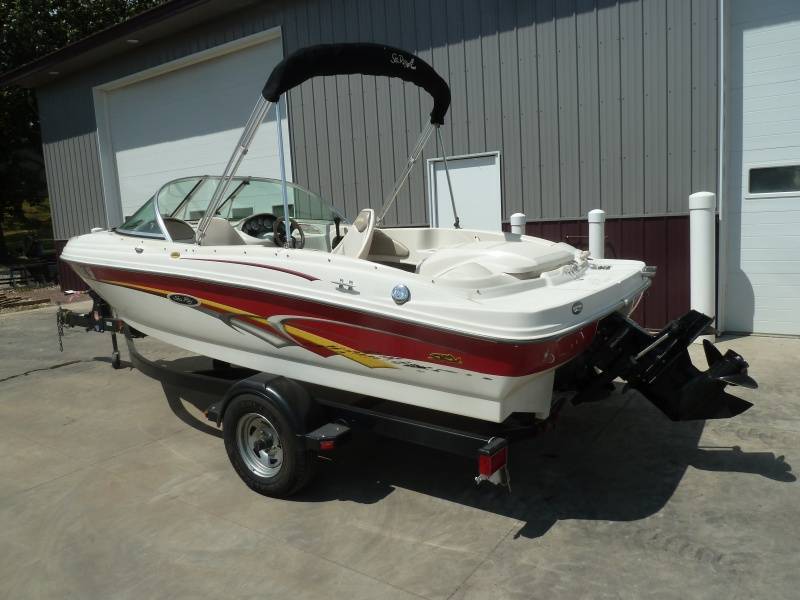 lot 3 image: 2003 Sea Ray 176 SRX