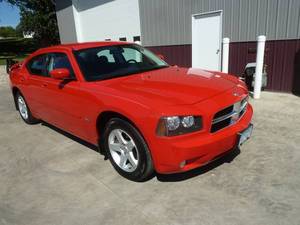 lot 1 image: 2010 Dodge Charger SXT