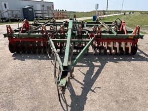 lot 21 image: Glenco Soil Saver 11 shank