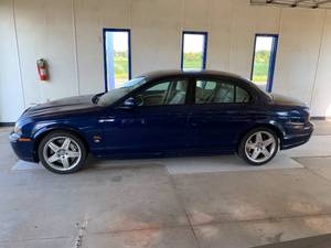 lot 204 image: 2003 Jaguar S-Type R