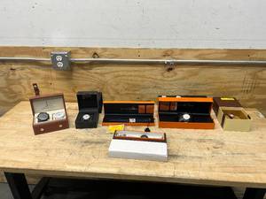 lot 32 image: Lot of Various Watches
