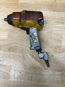 lot 51 image: 12 Air Wrench
