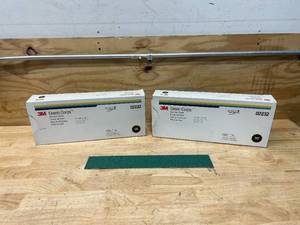 lot 109 image: 3M Lot of 2 Packs of- Green Corps Stikit Sheet, 02232, 2-34 in x 16 12 in, 36 Grade, for Coating Removal, Metal Surfaces, Auto Sanding (081523166)- 100 per pack