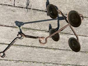 lot 168 image: Vintage Rusty Candle Chandelier