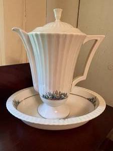 lot 174 image: Vintage Rutledge by Lennox Teapot and Vegetable Serving Dish