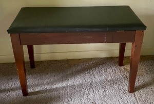 lot 68 image: Vintage Bench