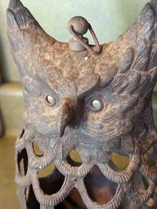 lot 130 image: Cast Iron Owl Lantern