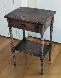 lot 112 image: Vintage Wood Side Table