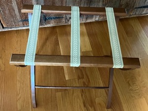 lot 206 image: Vintage Decorative Luggage Rack