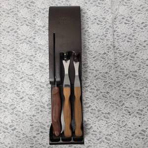 lot 132 image: Cutco 3 Piece Paddle Blade & Carving Fork Set with Holder, b