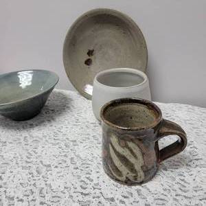 lot 34 image: Studio Art Pottery Collection  lot of 4