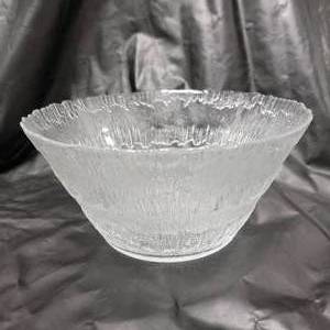 lot 73 image: Vintage Iittala Solaris Serving Bowl