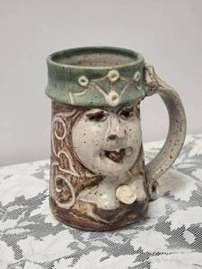 lot 36 image: Studio Art Pottery Signed Queen for the Day Mug by John Coiner