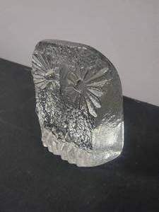 lot 87 image: Blenko MCM Glass Owl Paperweight
