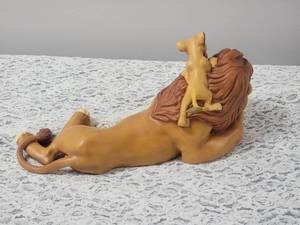 lot 141 image: Disney Classic Collection  Lion King Pals Forever Sculptureas