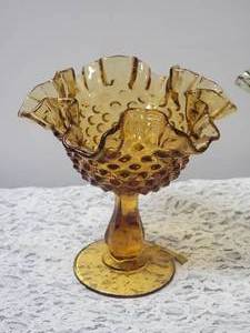 lot 66 image: Colorful MCM Ruffled Glass Candy Dishes  Vase