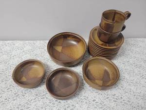 lot 59 image: MCM Iron Mountain Stoneware Roan Mountain Pattern  16 pieces