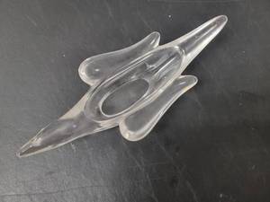 lot 77 image: Art Vannes France Art Glass Bird Dish