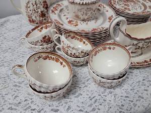 lot 56 image: Spode Indian Tree Pattern Chinaware Service
