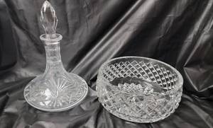 lot 52 image: Edinburgh Crystal Ship Decanter paired with Bowl