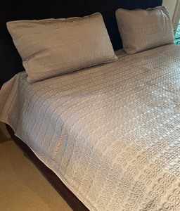 lot 50 image: Light Grey Luxurious Bedspread and 2 Pillows with Shams by the Hotel Collection