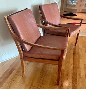lot 62 image: Pair of Torbjrn Afdal Vinett Armchairs for Nesjestranda Mbelfabrikk, Bruksbo, Norway
