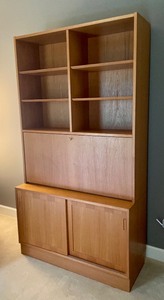 lot 14 image: Mid Century Bookcase with Drop Down Desk