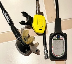 lot 184 image: Scuba Regulators