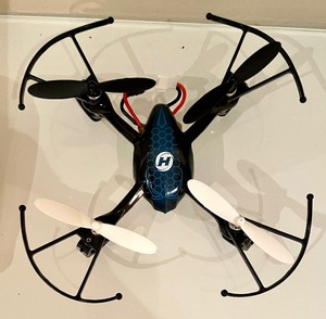 lot 193 image: Predator Six Axis Remote Control Gyro 2.4 Ghz with 4 Channels