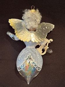 lot 159 image: Christopher Radko Gloriana Angel Ornament