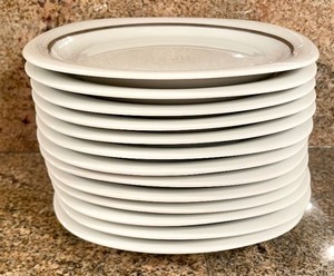 lot 232 image: Rosenthal Studio-Linie China Grouping