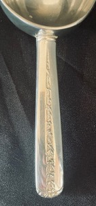 lot 273 image: Sterling Silver Handled Scoop