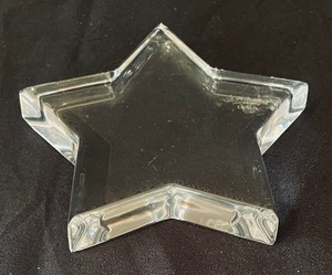lot 274 image: Crystal Star Paperweight by Val St. Lambert