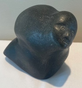 lot 277 image: Inuit Stone Sculpture