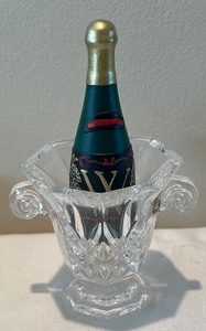 lot 110A image: Champaign Bucket Figurine by Waterford Crystal Miniatures