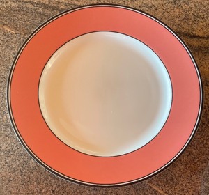 lot 292 image: Swid Powell (Pink) Charles Masson Francesca China Grouping