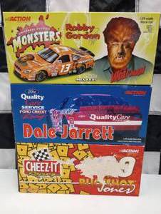 lot 14 image: Action Racing 124th Scale Die Cast Cars