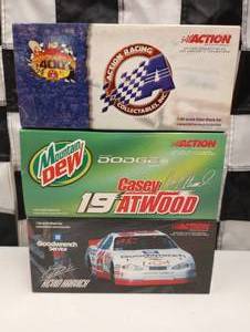 lot 19 image: Action Racing 124th Scale Die Cast Cars