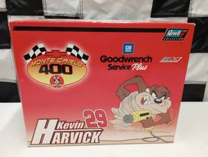 lot 36 image: Revell 124th Scale Die Cast Cars