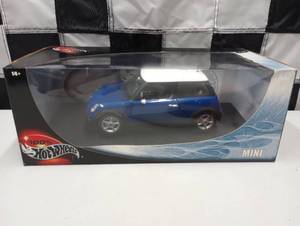 lot 79 image: Hot Wheels Mini 118th Scale Die Cast Car