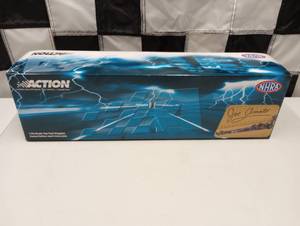 lot 90 image: Action Racing Top Fuel Dragsters 124th Scale Die Cast Cars