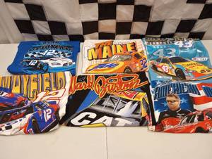 lot 128 image: Nascar Racing Adult Large T-Shirts