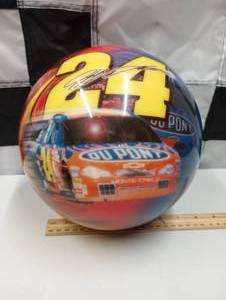 lot 142 image: New Jeff Gordon #24 DuPont Bowling Ball With Case