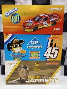 lot 197 image: Action Racing 124th Scale Die Cast Cars